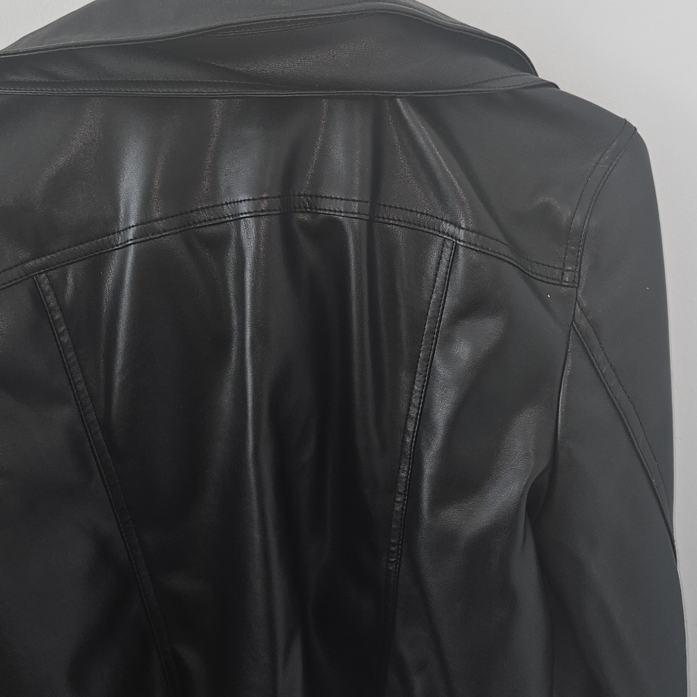 Jacket - Picture 2 of 5